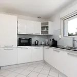 Maison De 8pers * סניוס