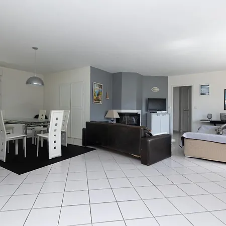 Maison De 8pers *